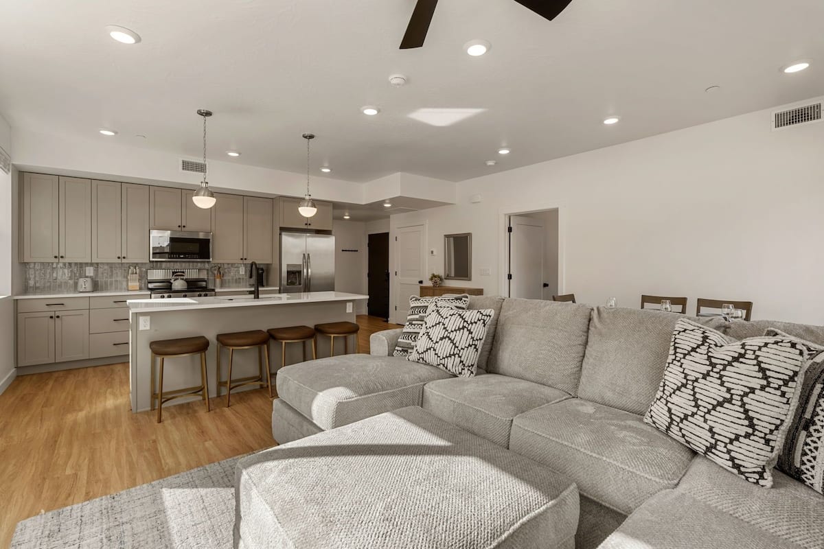 LĂ€genhet - 2 sovrum | Vardagsrum | Smart-tv