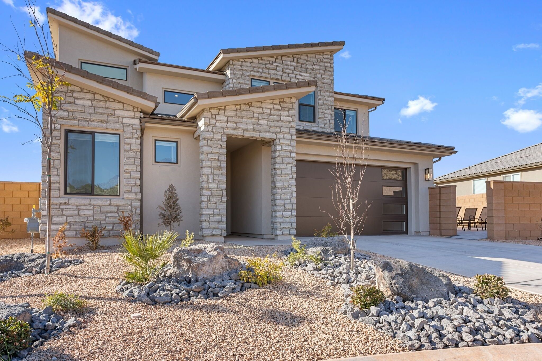 House, 5 Bedrooms | Exterior