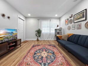 House, Multiple Beds, Kitchen, Garden View (Casa De Campo) | Living area - Casa De Campo Duplex Retreat (Tampa)