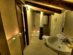 Towels - Istrien Traditionelles Steinhaus 1 by Interhome (Buzet)