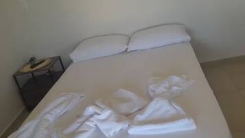 Acceso a internet y ropa de cama