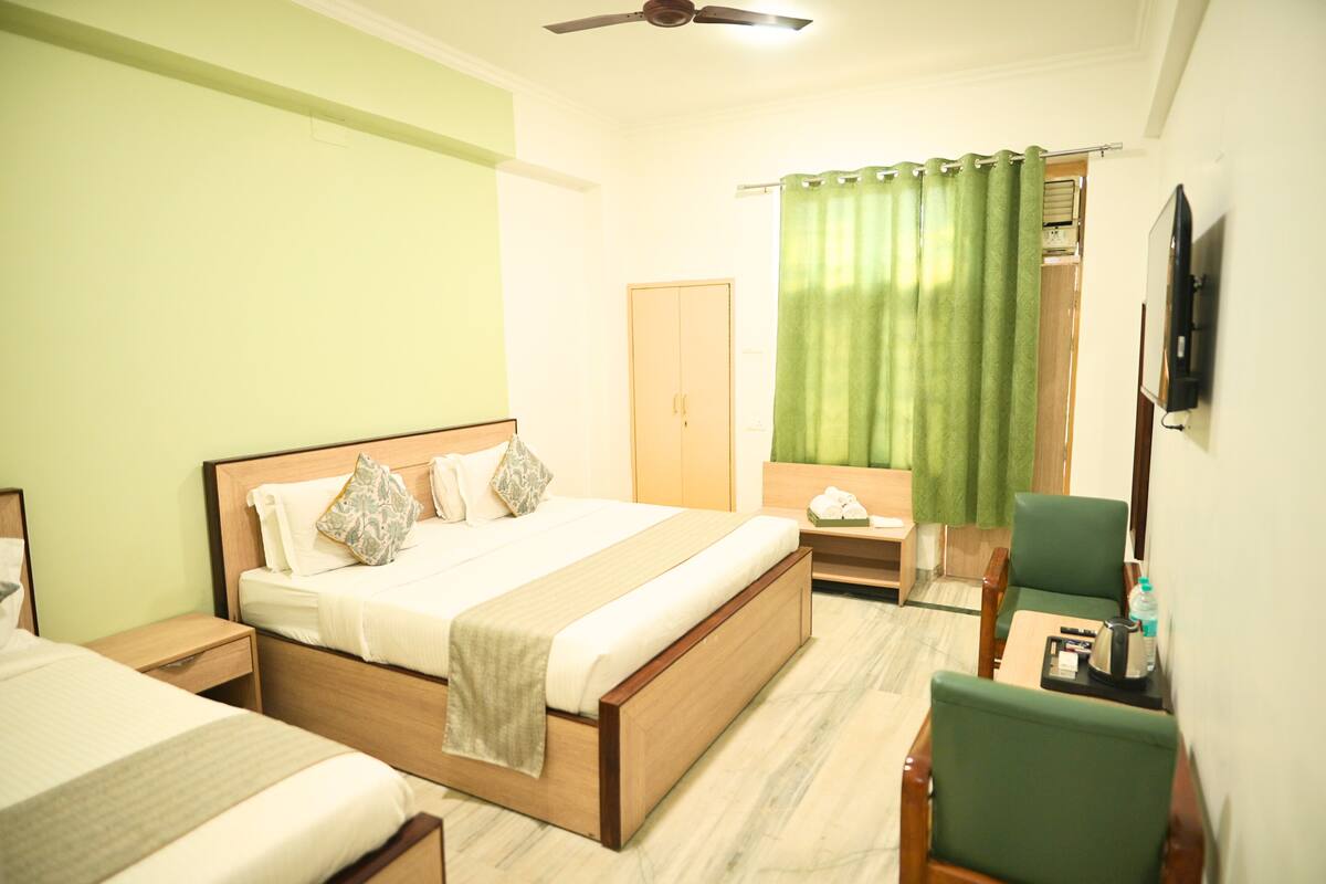 Chambre Triple Deluxe, balcon, vue ville