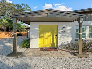 Exterior detail - Casa De Campo Unit A Up to 3 (Tampa)