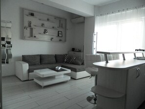 Living area - Wohnung "Militari Residence M1" by Interhome (Berceni)