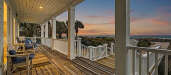 Beach Please: 4  BR, 3  BA House in Wrightsville Beach, Sleeps 12