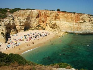 Beach - mit Blick auf das Wasser by Interhome (Carvoeiro)