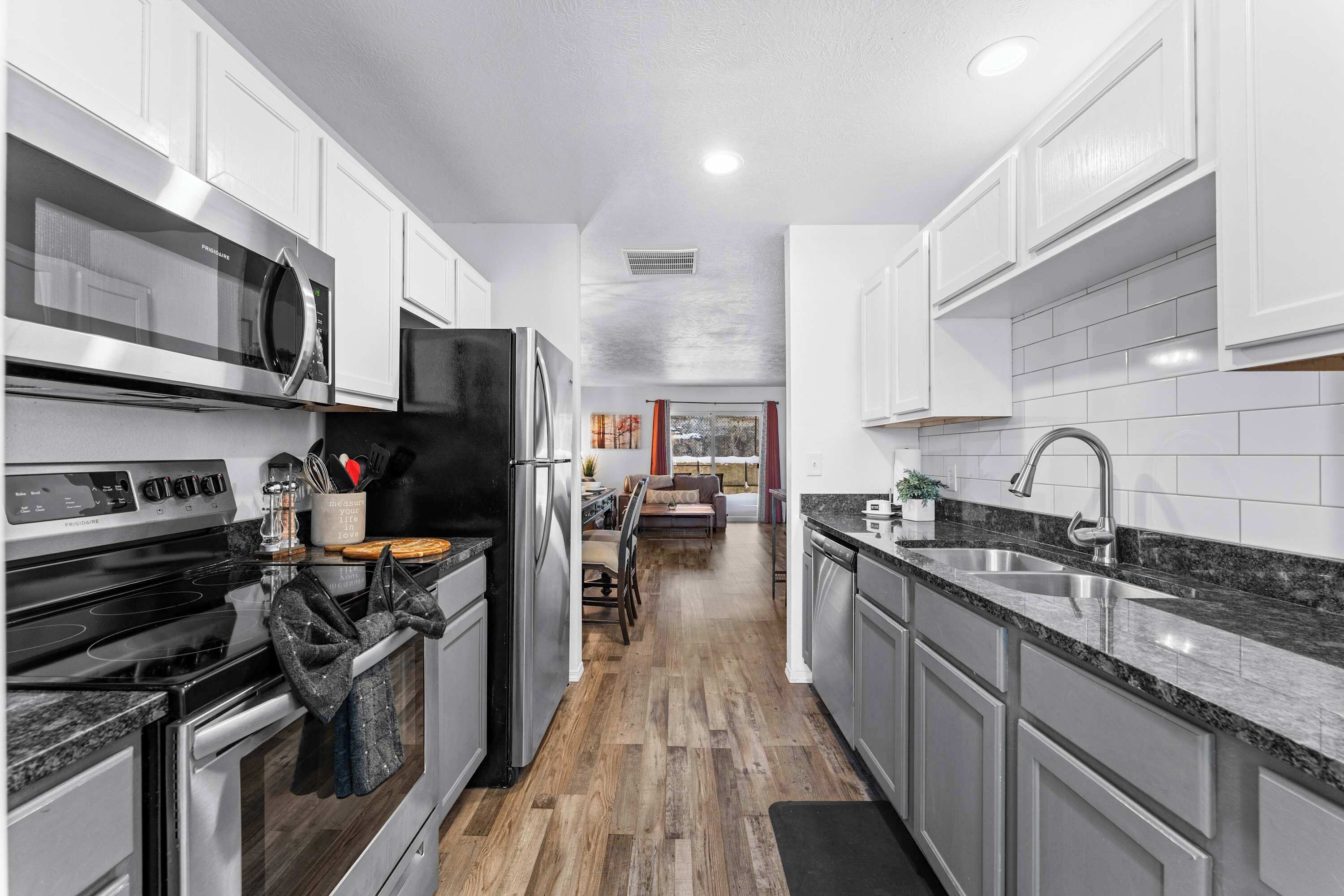 Condo, Berbilang Katil, Patio, Garden View (Ashley's Charming Chalet) | Dapur peribadi