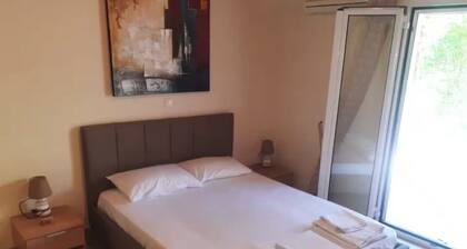 3-Bedroom House with Loft in Corfu by ÎÎĄS