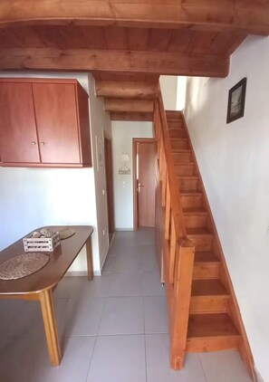 Interior - 3-Bedroom House with Loft in Corfu by ΜΡS (Lefkimmi)