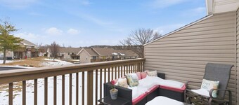 Taneycomo Topia Quaint Studio