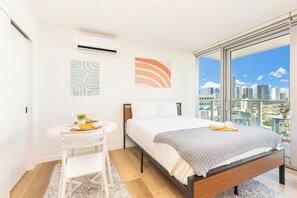Iron/ironing board, free WiFi, bed sheets - Chic Studio with Skyline Views at The Park on Keeaumoku (Honolulu)