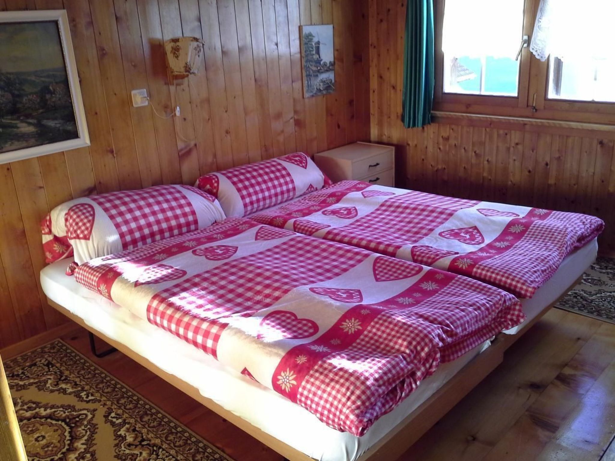 3 bedrooms, Internet