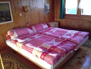 3 bedrooms, Internet