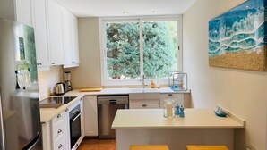 Fridge, microwave, oven, dishwasher - Strandvilla Beach and Ocean in Son Serra De Mari by Interhome (Son Serra de Marina)