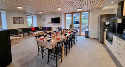 GĂźte confortable 10/14 pers avec animaux admis