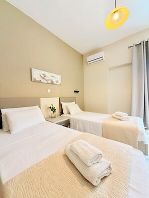 Standard Apartment, 2 Bedrooms, Sea View (Apartment 5)
