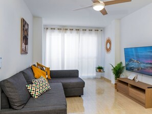 TV - Mestral 3 by Interhome (Peñiscola)