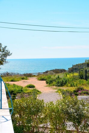 Property grounds - Wohnung mit Blick auf das Wasser by Interhome (Carvoeiro)