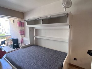 Room - Lovely studio for 2, 20 m from the beach - Canet Plage (Canet-en-Roussillon)