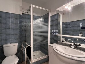 Bathroom - Lovely studio for 2, 20 m from the beach - Canet Plage (Canet-en-Roussillon)