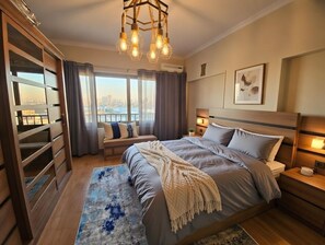 3 bedrooms, iron/ironing board, WiFi, bed sheets - Luxury 3BR Panoramic Nile View | Next to Pharaonic Village (Giza Governorate)