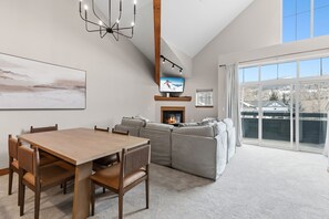 Interior - Frisco Mountain Condo | Near Ski Resorts (Frisco)