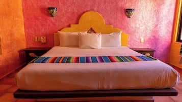 In-room safe, free WiFi, bed sheets