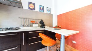 Fridge, microwave, stovetop, dishwasher - V3 - Flaminio Boutique | 10 Min Walk to Piazza del Popolo (Roma)