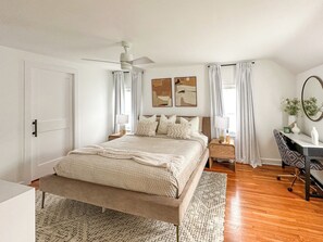 3 slaapkamers, een strijkplank/strijkijzer, gratis wifi, beddengoed