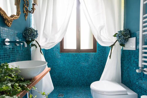 Romantic Hideaway Near Venice - Excellent Transport Links & Handy Free Parking