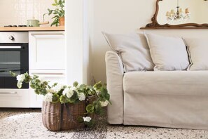 Interior - Romantic Hideaway Near Venice - Excellent Transport Links & Handy Free Parking (Venezia)