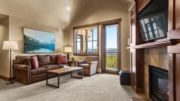 Smart TV, fireplace, DVD player, foosball