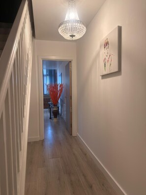 Interior - Vincent - 54 Jarrom Street (Bradford)