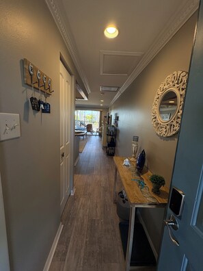 Interior - Waterfront Condo w/Boat Dock, Kayak, Bikes, Pool & Pickleball-Best Fishing!! (Bokeelia)
