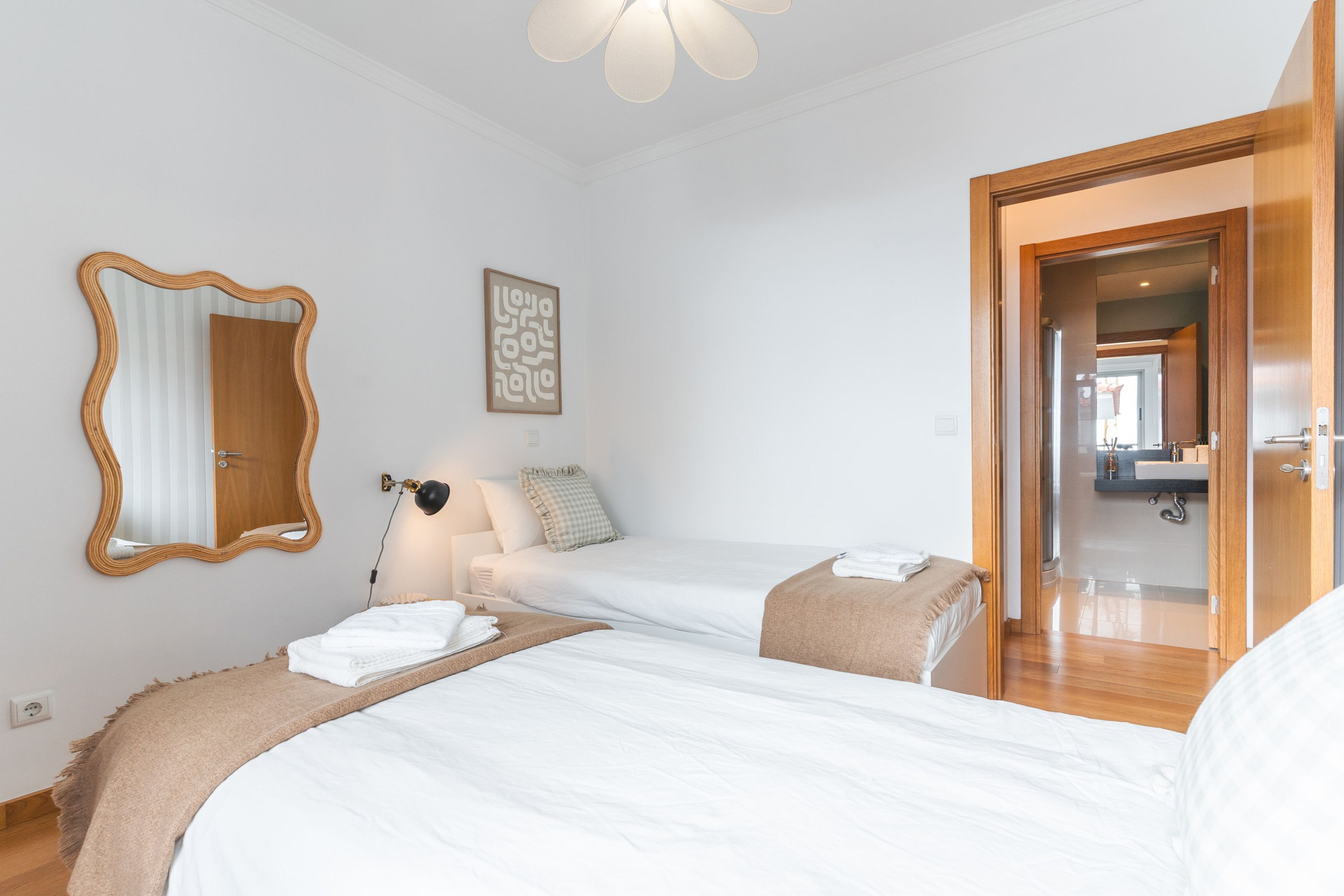 2 عدّة غرف نوم