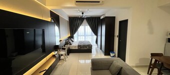 Setia Alam Homestay - Quite High Floor Studio