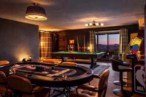 Games room - Mt Cabin - Stunning Views/Game Room/Sauna/Hot Tub (Bryson City)