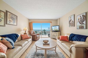 Smart TV - New! Beachfront 2BR, Stunning Gulf Views, Indoor/Outdoor Pools, Hot Tubs (Gulf Shores)