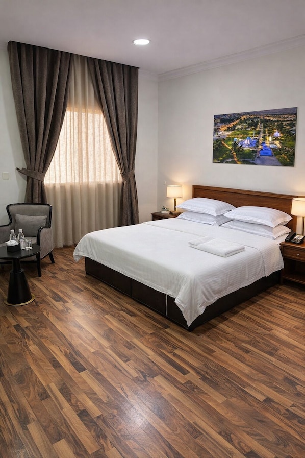 Egyptian cotton sheets, premium bedding, in-room safe