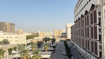 Télévision LCD de 32 pouces avec chaînes numériques