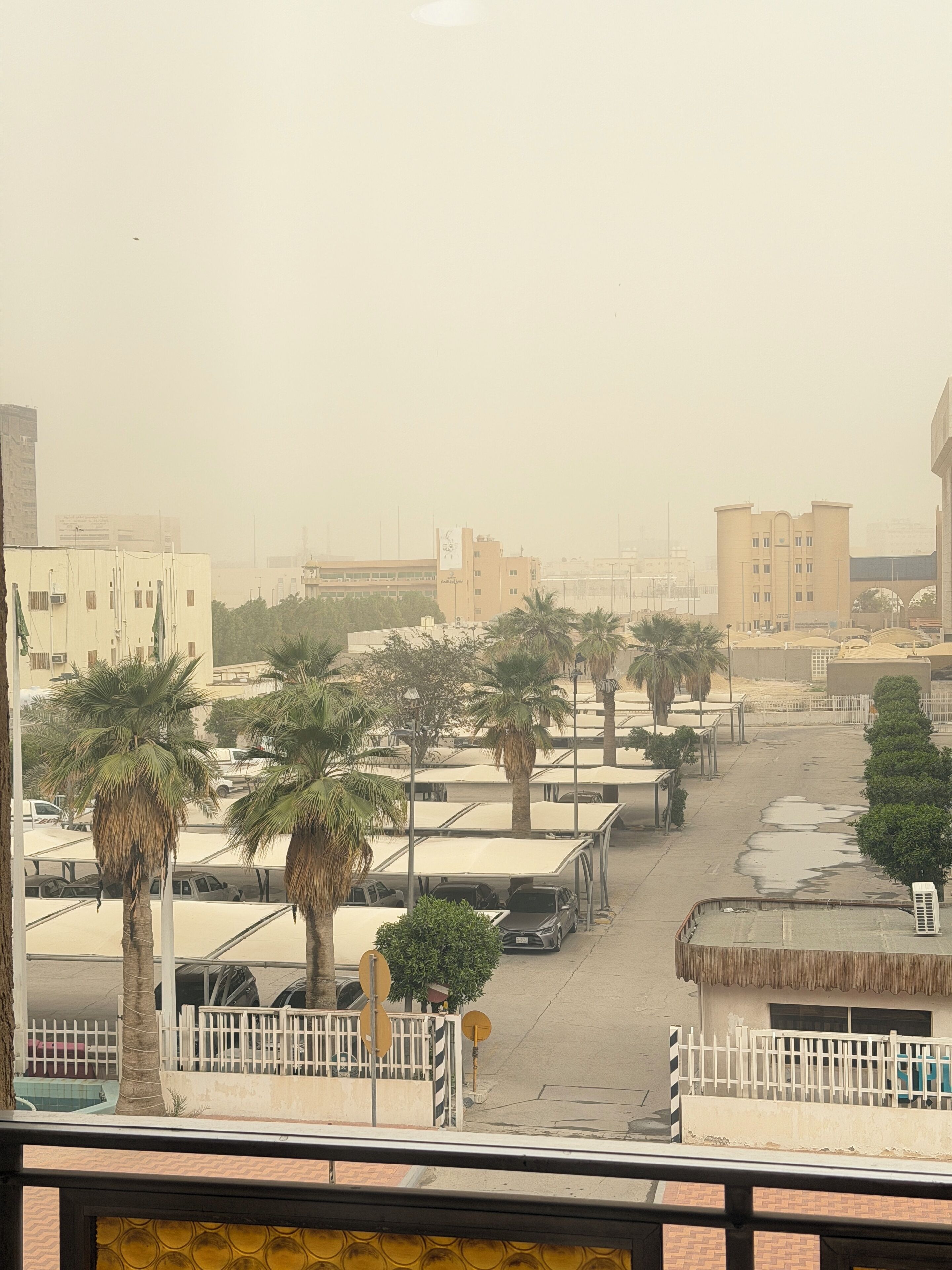 32-inch LCD TV with digital channels