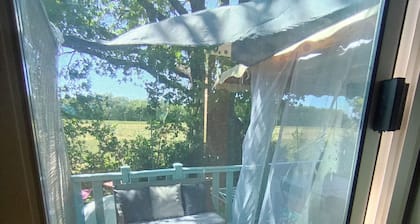 Gorges du verdon M.H. Eden34 camping3*, piscine, au milieu des champs de lavande