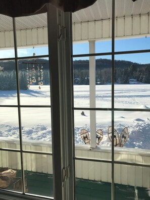 Interior - Chalet, Lac Supérieur, fireplace (incl. wood), SPA, 13 min from Tremblant. (Lac-Supérieur)