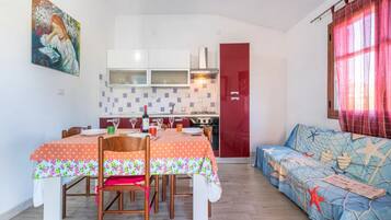 Vila, 2 kamar tidur, patio, pemandangan kebun | Ruang makan