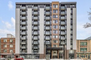 Exterior - Large modern condo 6-8 pers | Downtown Quebec City (Québec)