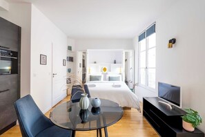 Casa | 1 quarto, ferros/tábuas de passar roupa