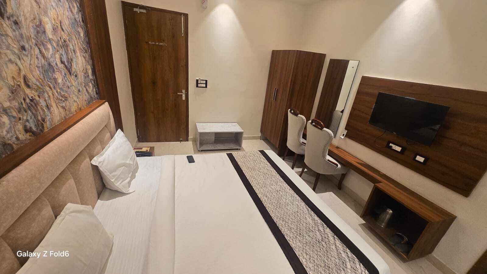 Standard Room | Free WiFi