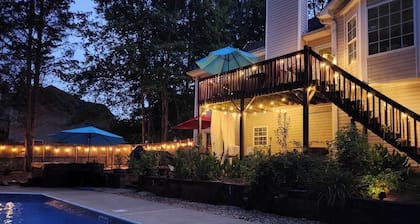 Cozy 1-bedroom in delightful Douglasville with kitchenette, and pool