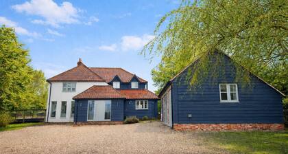 Charming 6BDR home in the Essex Countryside