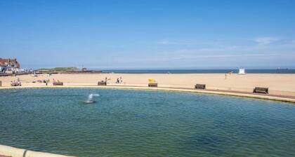 Pavilion Sands Apartment